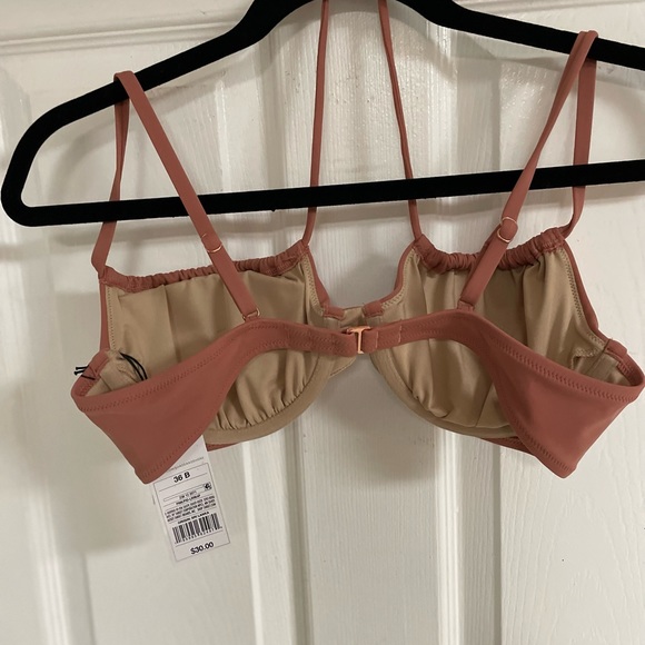 bikini top 😎 - Picture 2 of 9